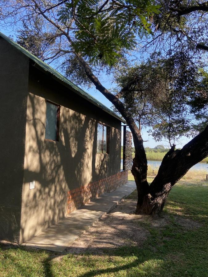 Kuvira River Camp Divundu Екстер'єр фото